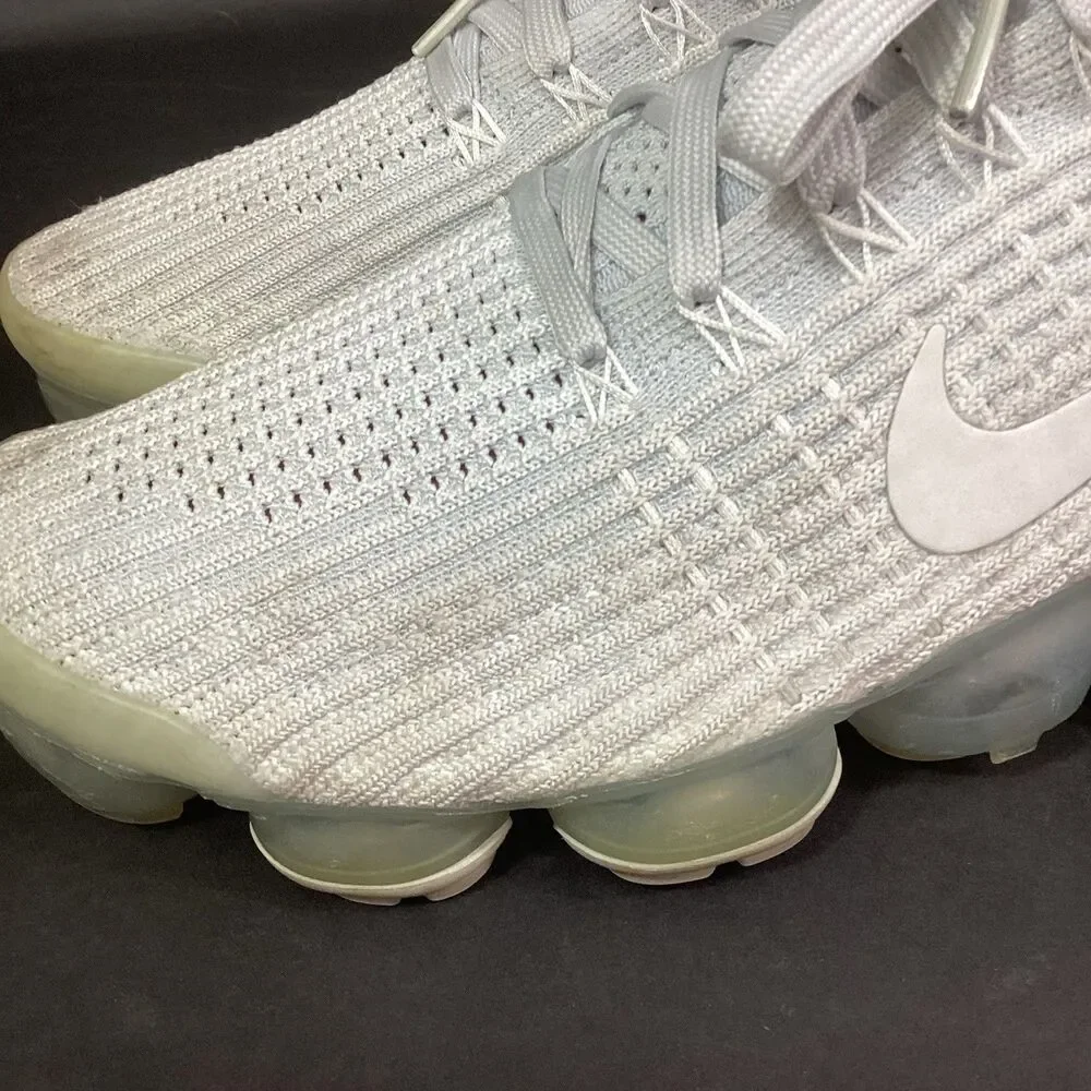 Nike Air VaporMax Flyknit 3 Womens Sz 10 Pure Platinum - Gray-Green - AJ6910-100